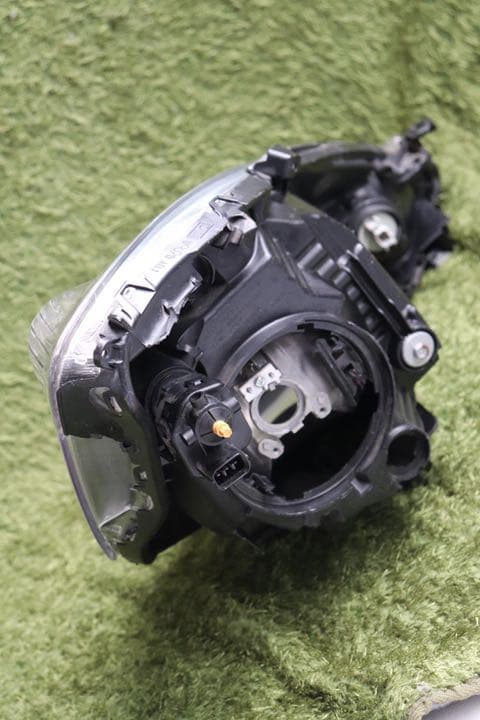 ホンダフィットシャトル GP2左ヘッドライト