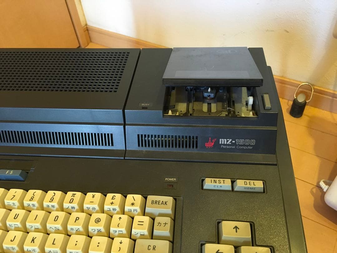 パソコン　シャープMZ1500 、モニター　ソフト付（クイックディスクに難あり）
