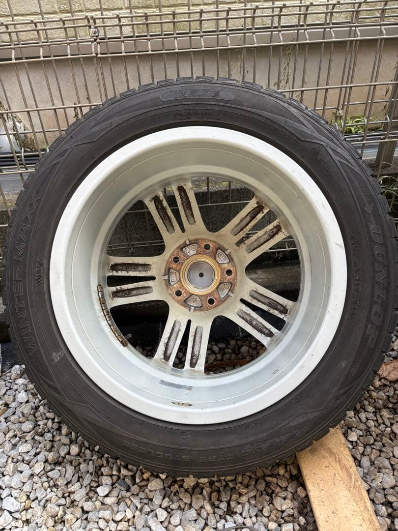215/55R17 スタッドレスタイヤホイールセット ヒビ有
