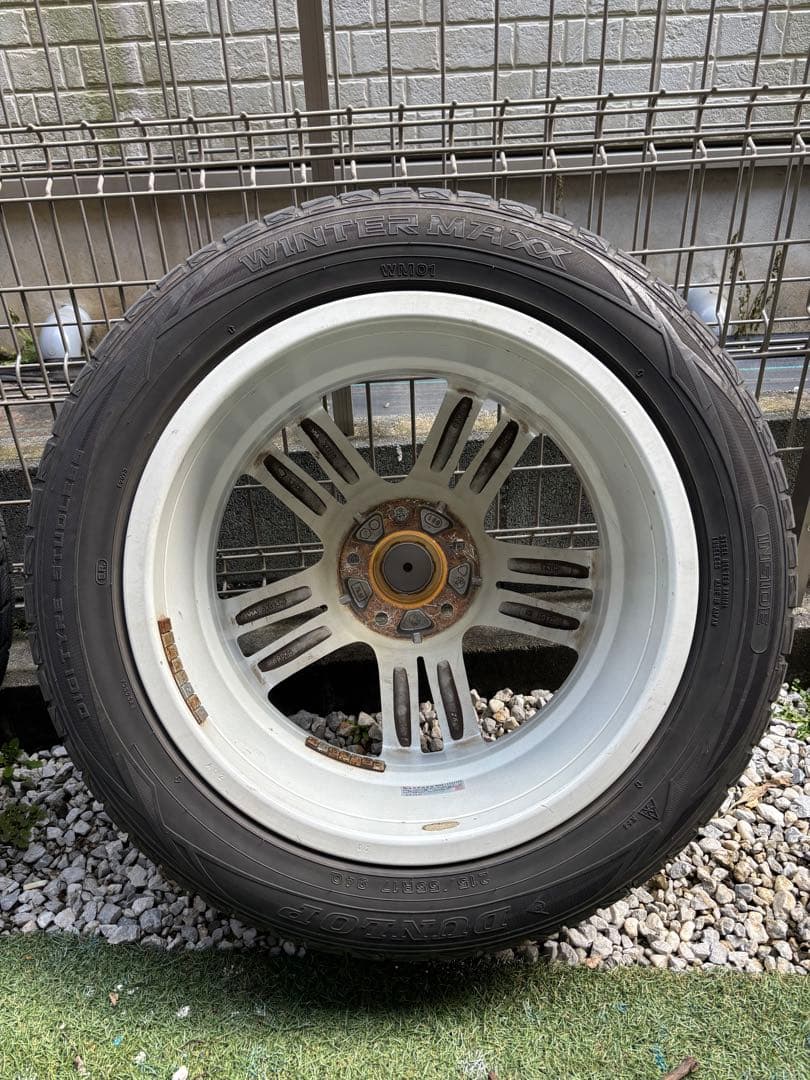 215/55R17 スタッドレスタイヤホイールセット ヒビ有
