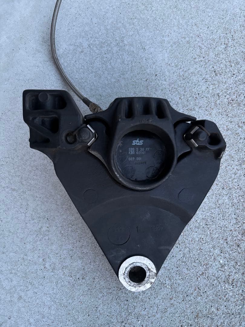 ハーレー　エボリューション　ソフテイル　リヤブレーキキャリパー　サポート純正