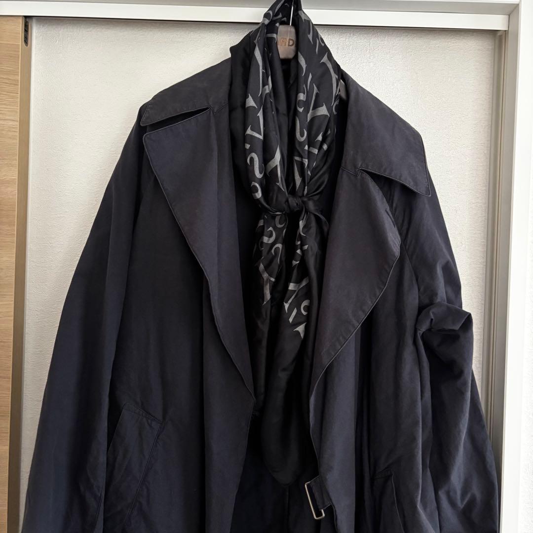 ヨウジヤマモト YOHJI YAMAMOTO ロゴ総柄 シルクスカーフ 黒