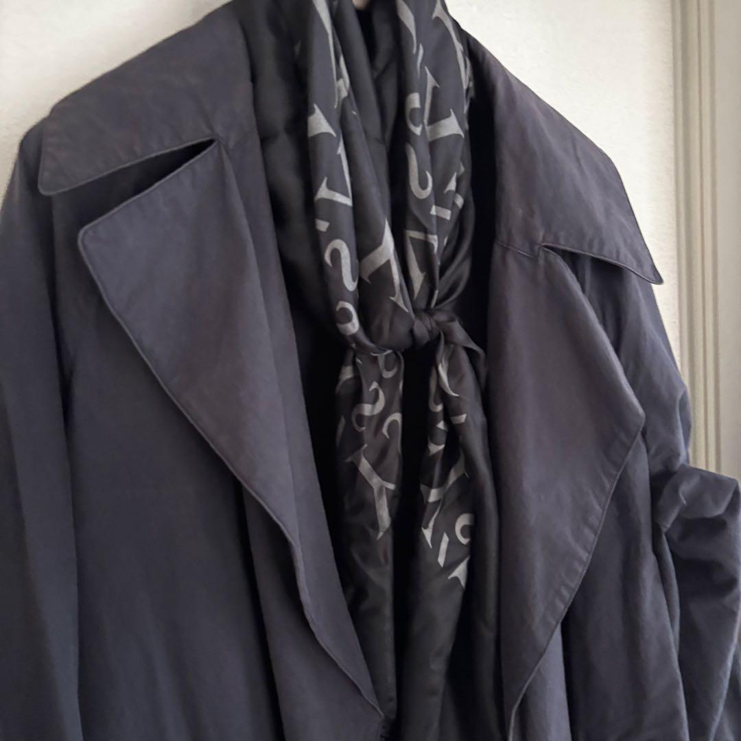 ヨウジヤマモト YOHJI YAMAMOTO ロゴ総柄 シルクスカーフ 黒