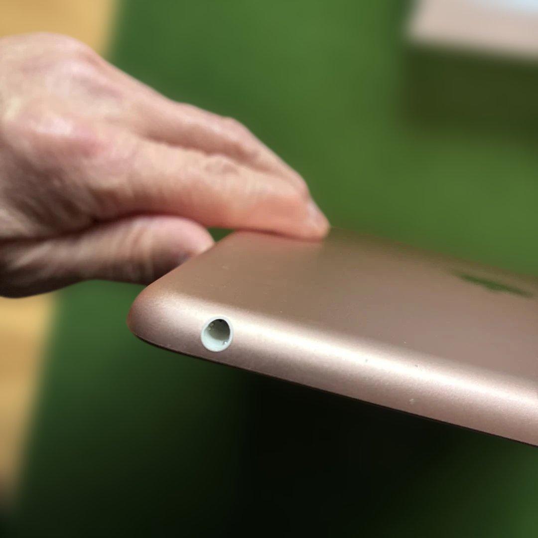 iPad 第6世代 Wi-Fi 32GBゴールド