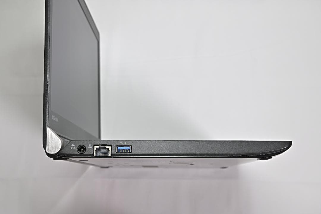 SSD快適動作‼️内部清掃済✨サポート可能✨ 東芝 dynabook R73/B