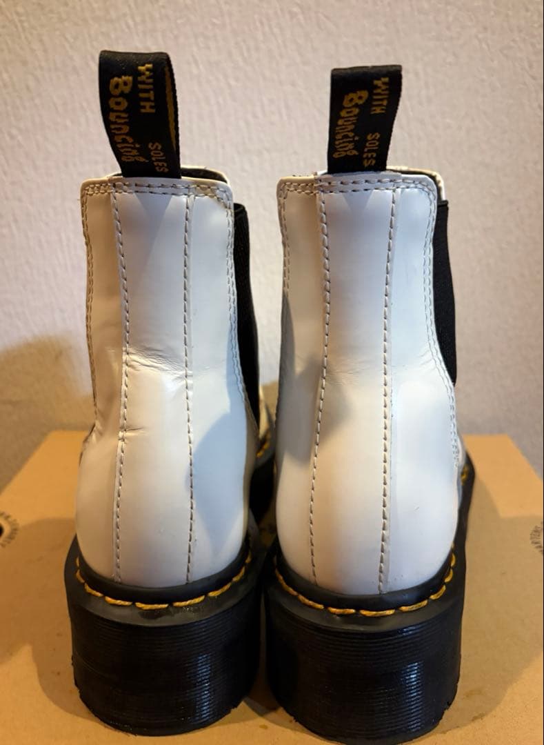Dr. Martens ホワイト サイドゴアブーツ　23cm