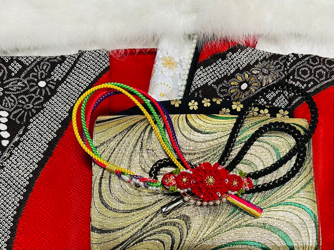 新品　高級な手絞りと素敵な刺繍のお手の込んだ お振袖25点完全フルセット