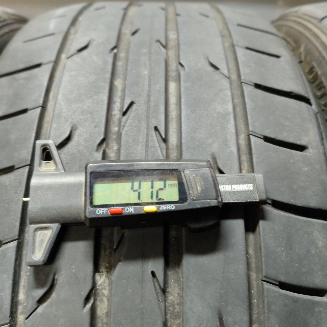 タイヤ・ホイール 225/40r18 DUNLOP (8-17)