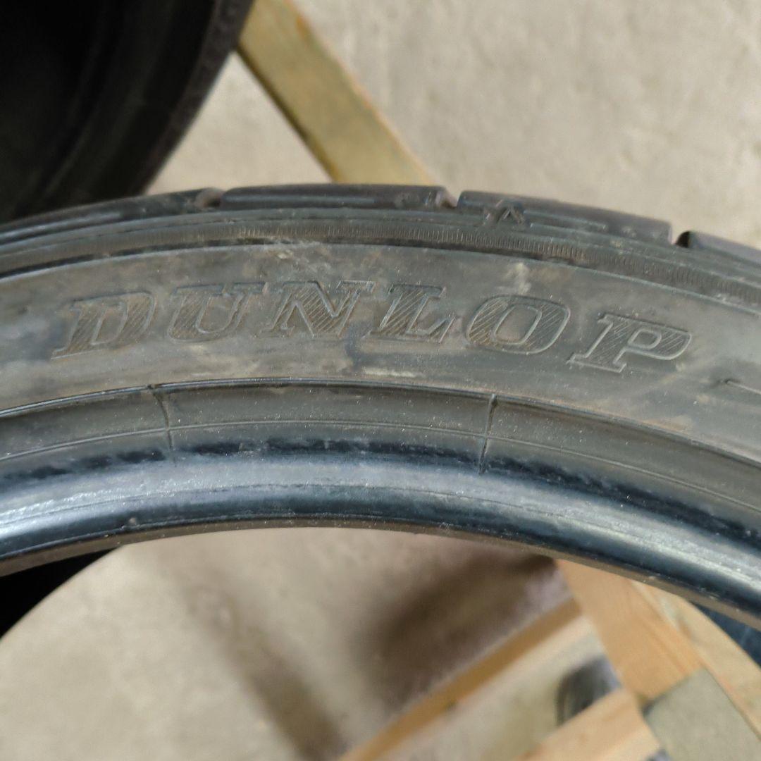タイヤ・ホイール 225/40r18 DUNLOP (8-17)