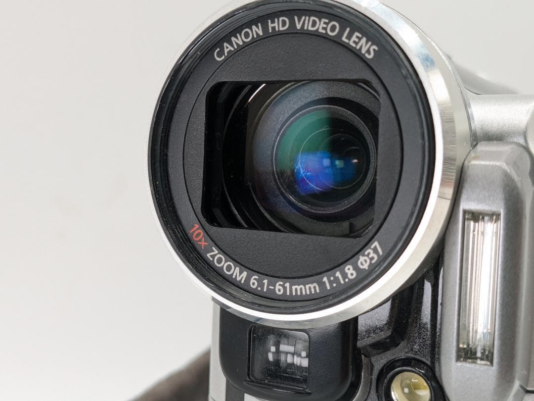 【きれいに録再可・美品】Canon MiniDVカメラ IVIS HV10