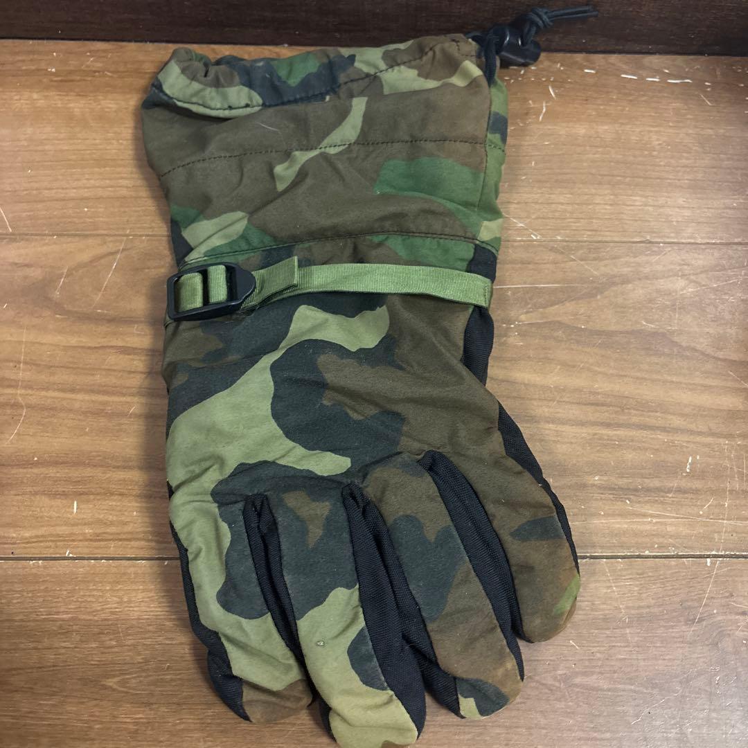 米軍　実物　GORE−TEX ゴアテックス　グローブ　フリーサイズ　送料無料①