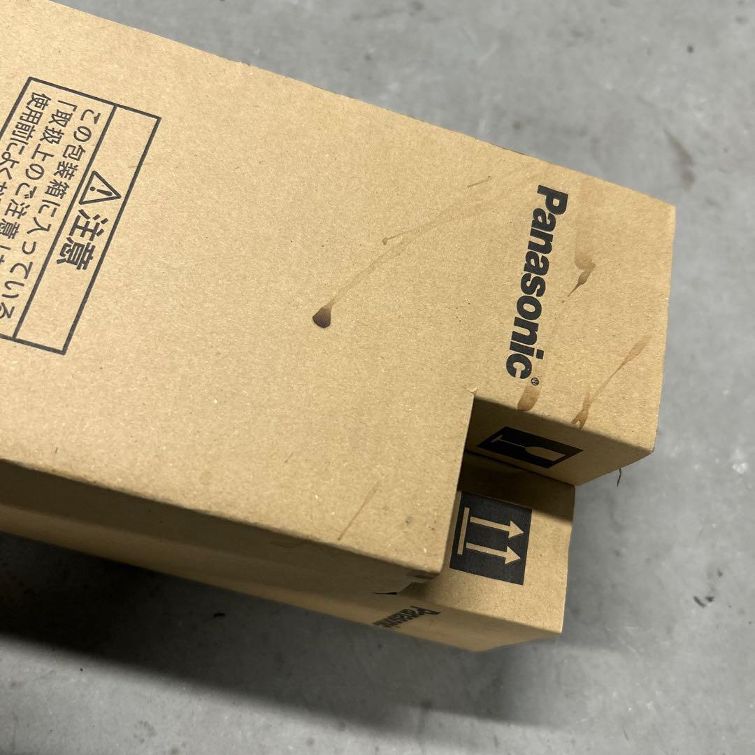 Panasonic マルチハロゲン　MF400L/BUSC/N 新品です