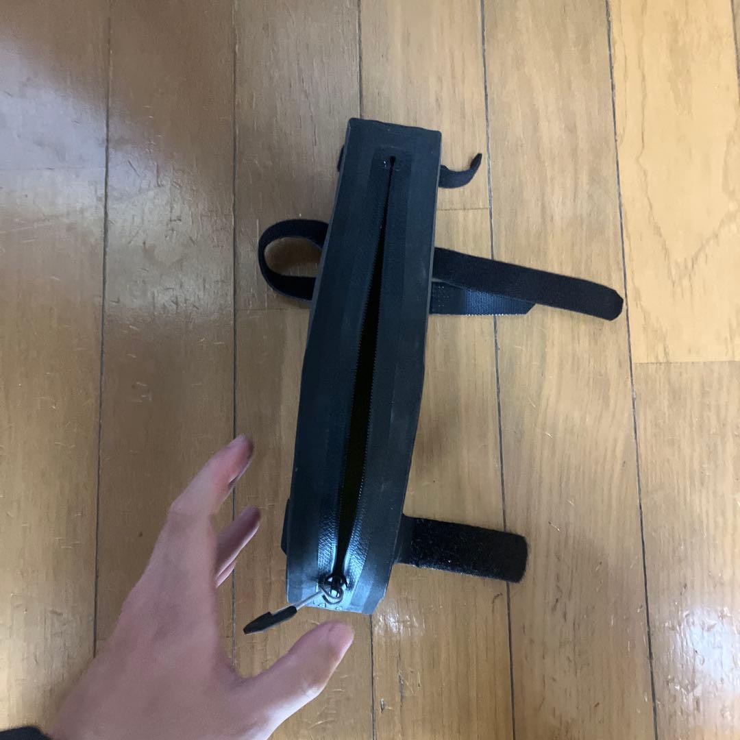 アクセサリー APIDURA BACKCOUNTRY TOP TUBE PACK