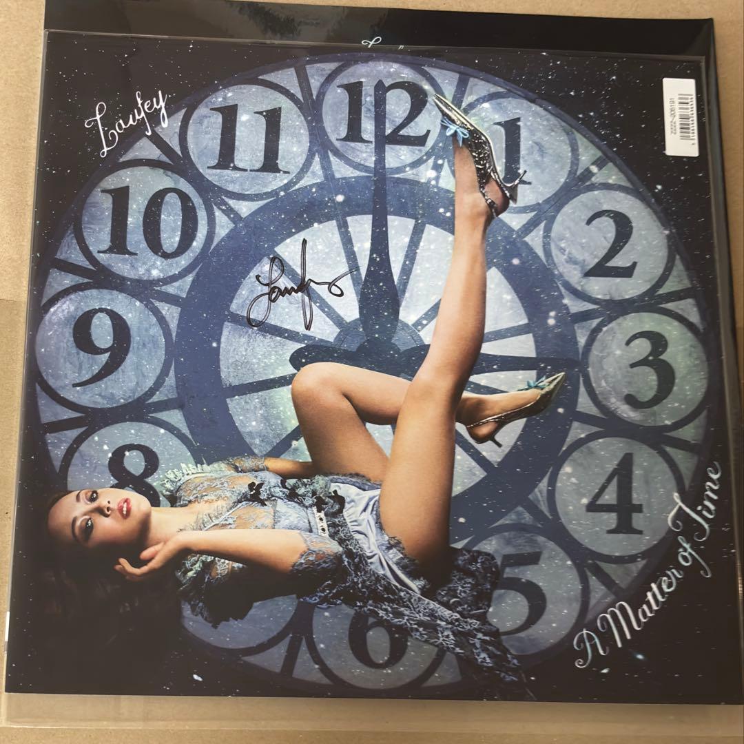 Laufey A matter of time レコード 直筆サイン入り