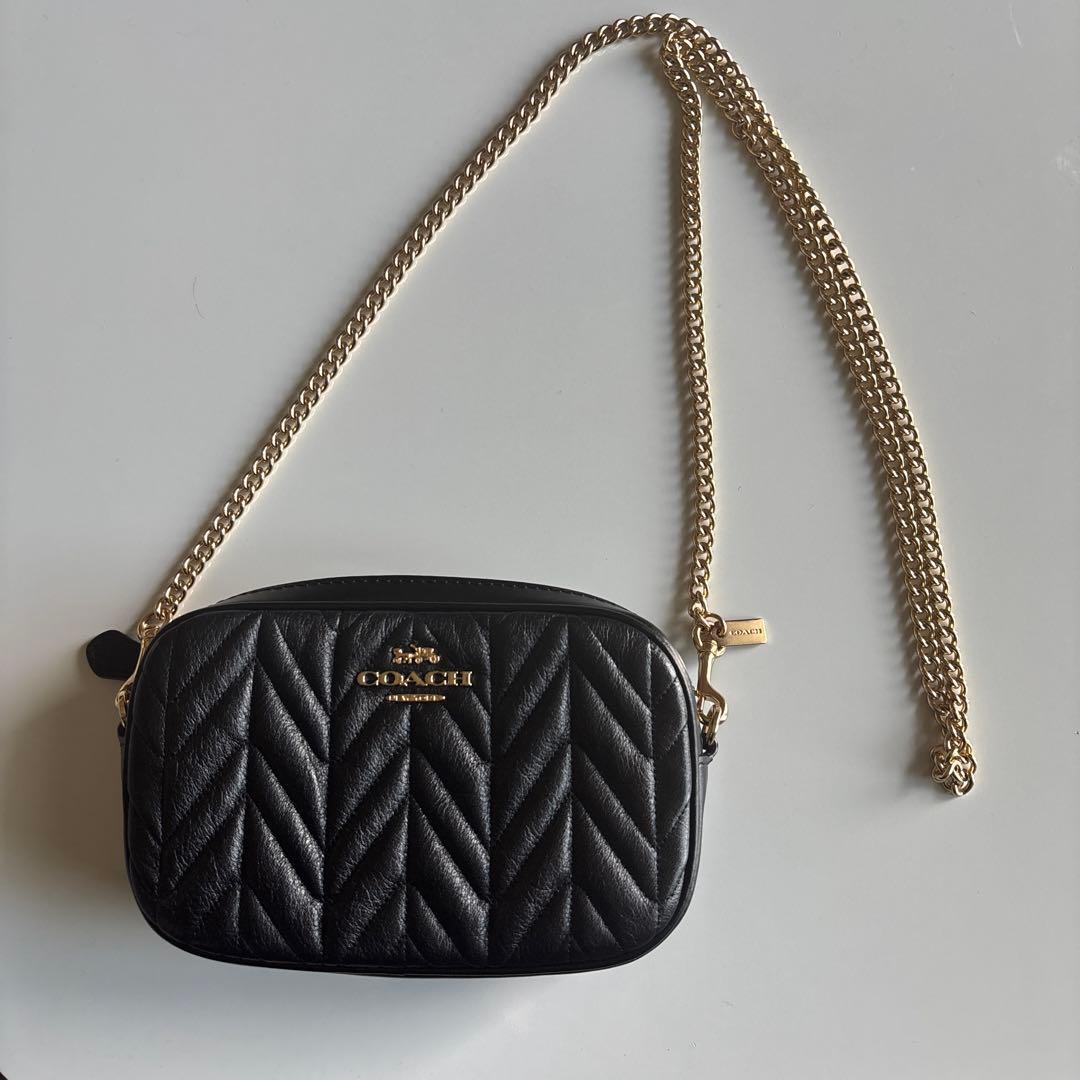 COACH ブラック キルティング ボディバッグ チェーン付き