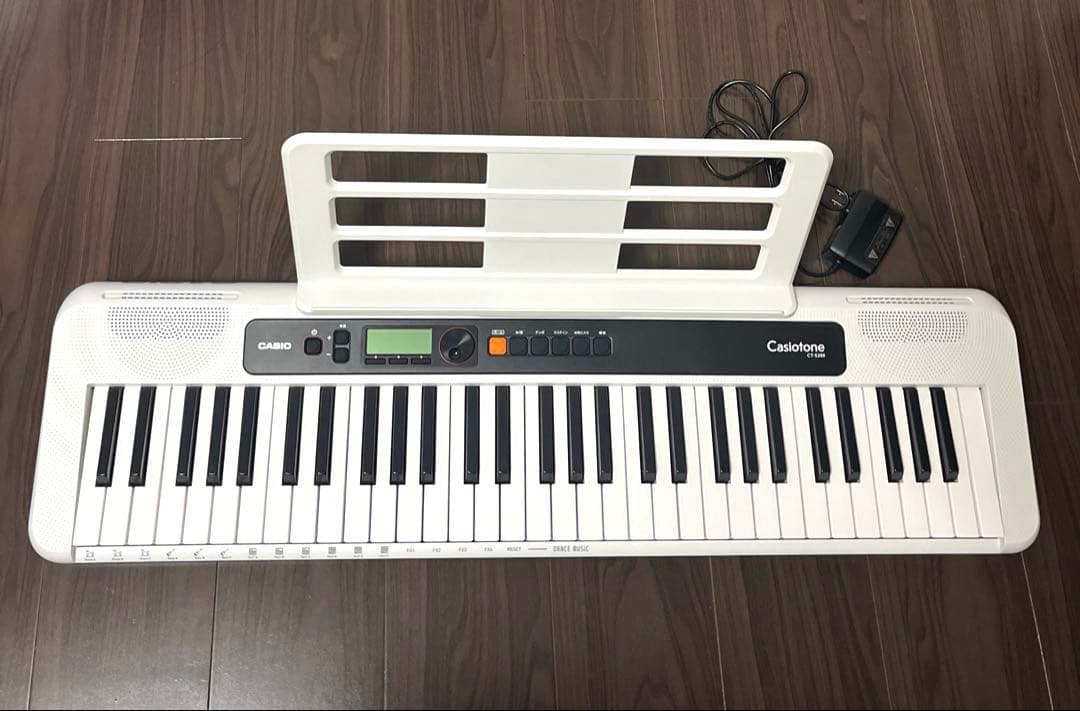 CASIO CT-S200 Casiotone 電子キーボード　61鍵盤