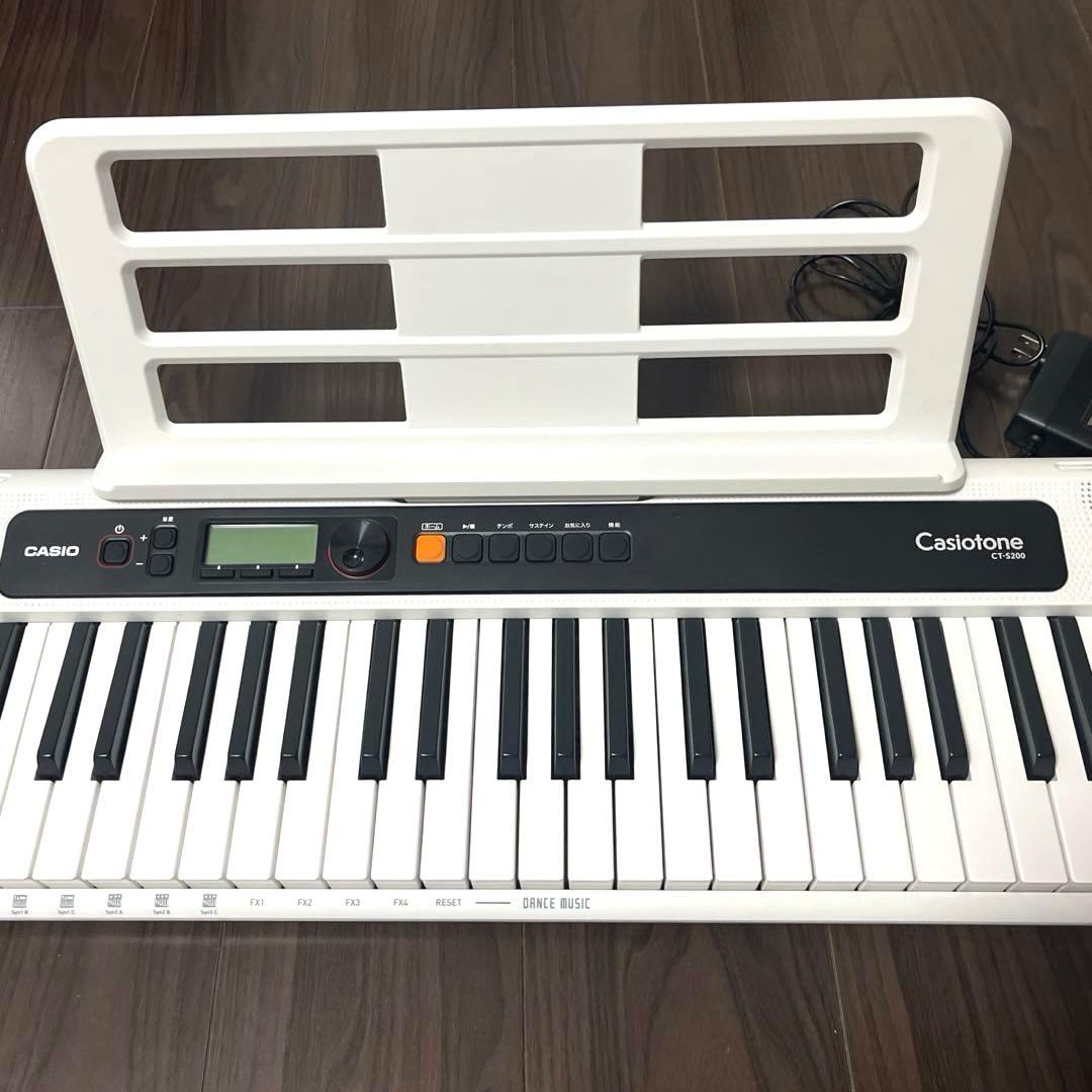 CASIO CT-S200 Casiotone 電子キーボード　61鍵盤