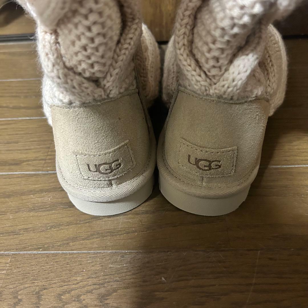靴 UGG Classic Tall Chunky Knit Boot