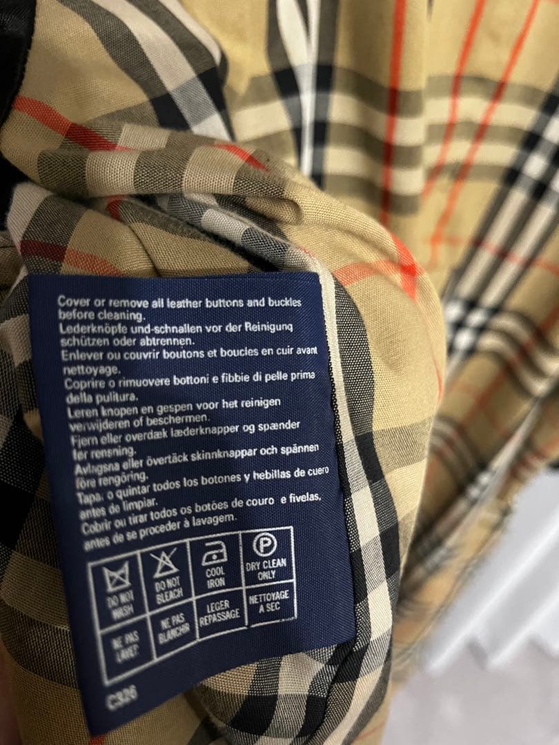 Burberry Londonトレンチコート　ブラック