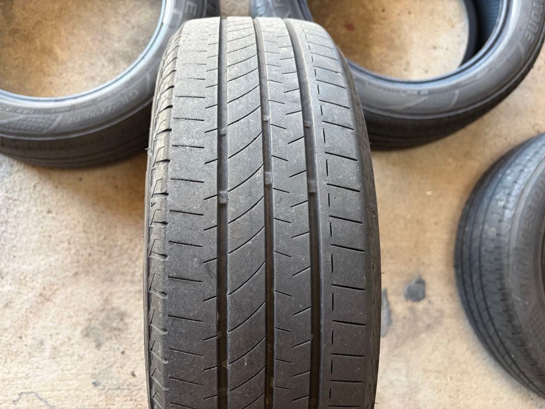 165/60R15 BRIDGESTONEタイヤ REGNO 4本セット！