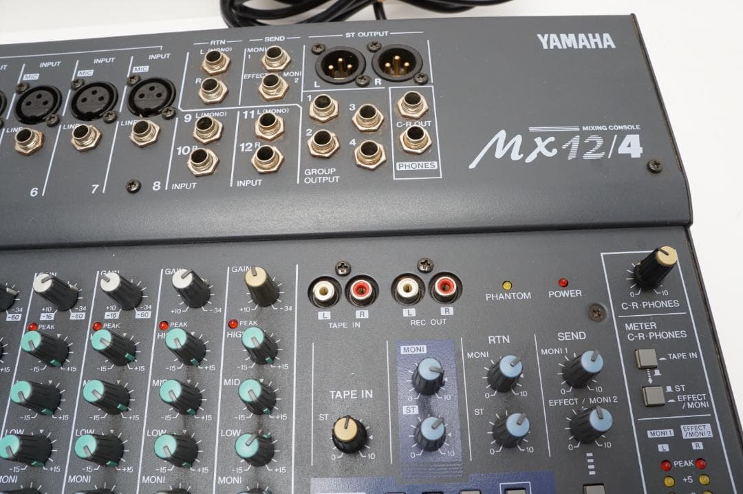 ＜動作品＞ YAMAHA MX 12/4 アナログミキサー