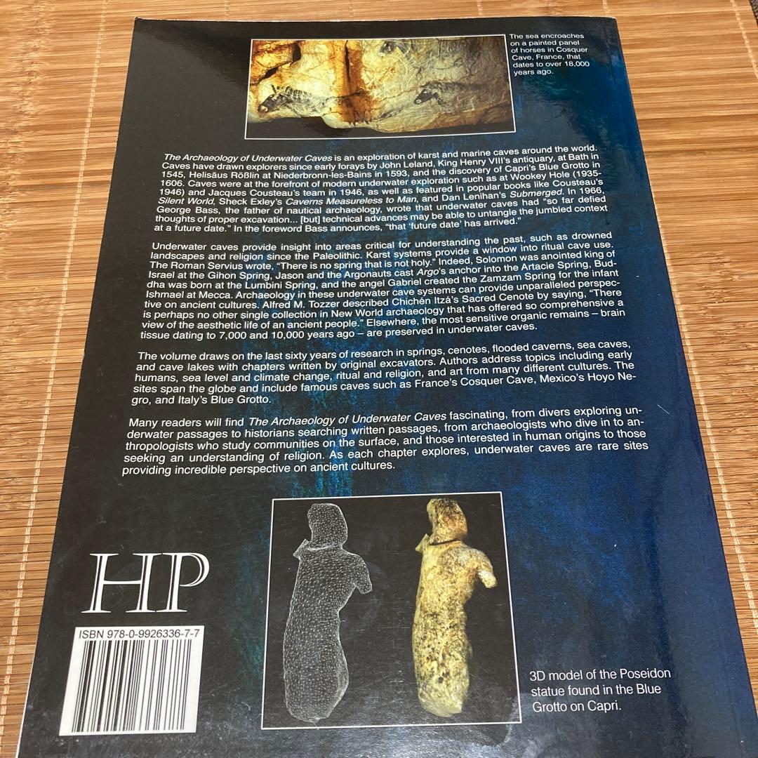 the archaeology underwater caves(専門書)