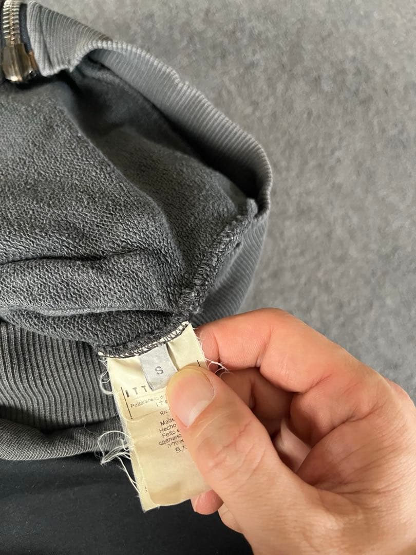 PIERRE BALMAIN フード付きグレー ベスト