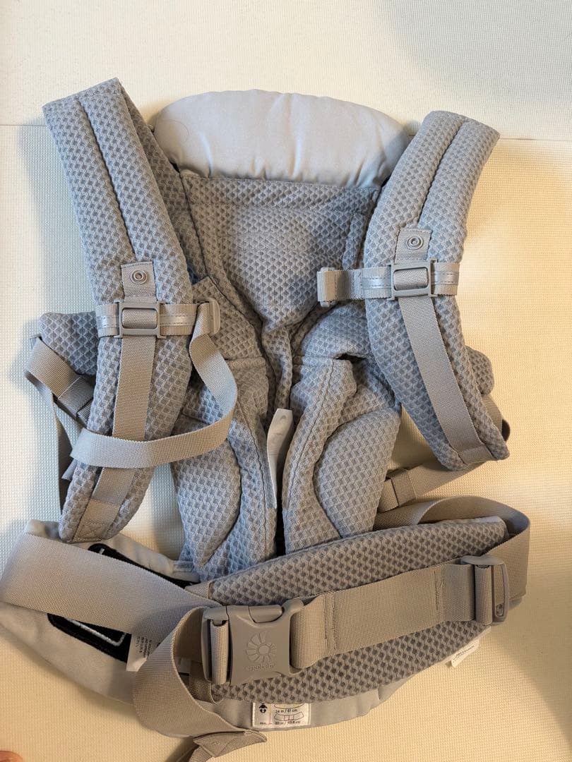 ergobaby オムニブリーズ　抱っこ紐 グレー　エルゴ