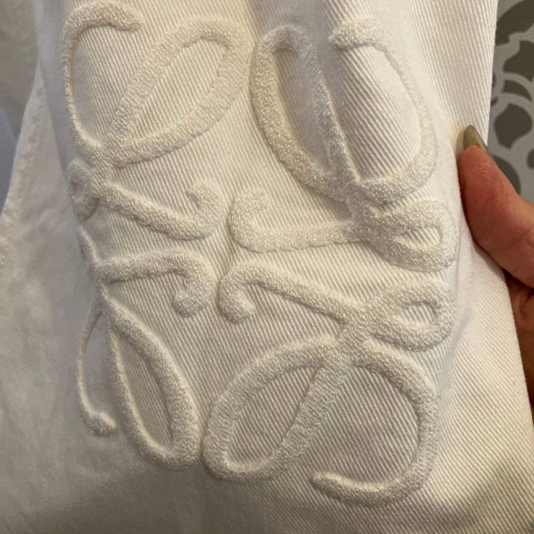 ロエベ❣️バギーデニム❣️38白 新品未使用❣️可愛い❣️大人気❣️