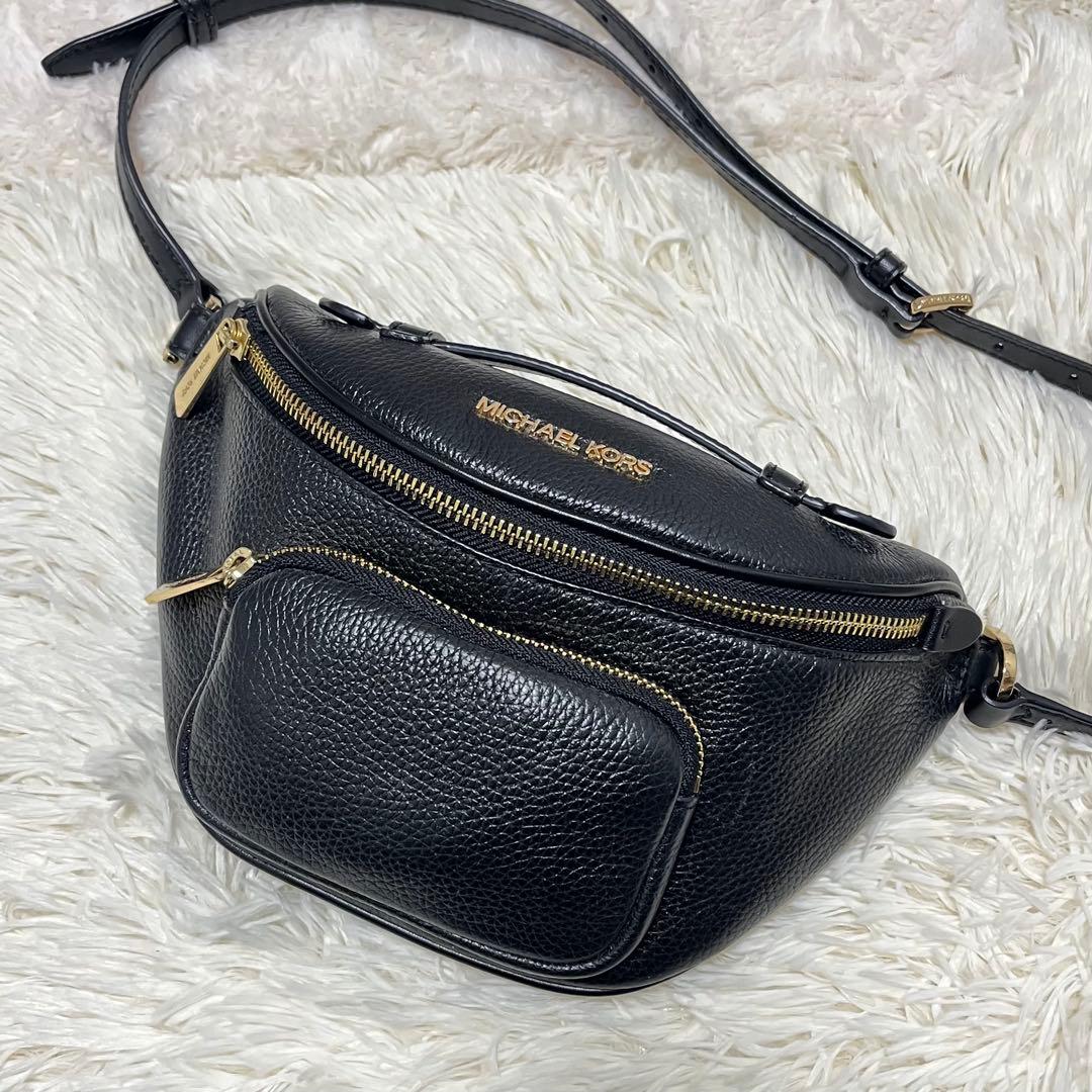 MICHAEL KORS ブラック レザー ボディバッグ ファニーパック
