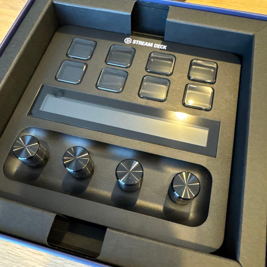 Elgato STREAM DECK + 本体とUSBケーブル