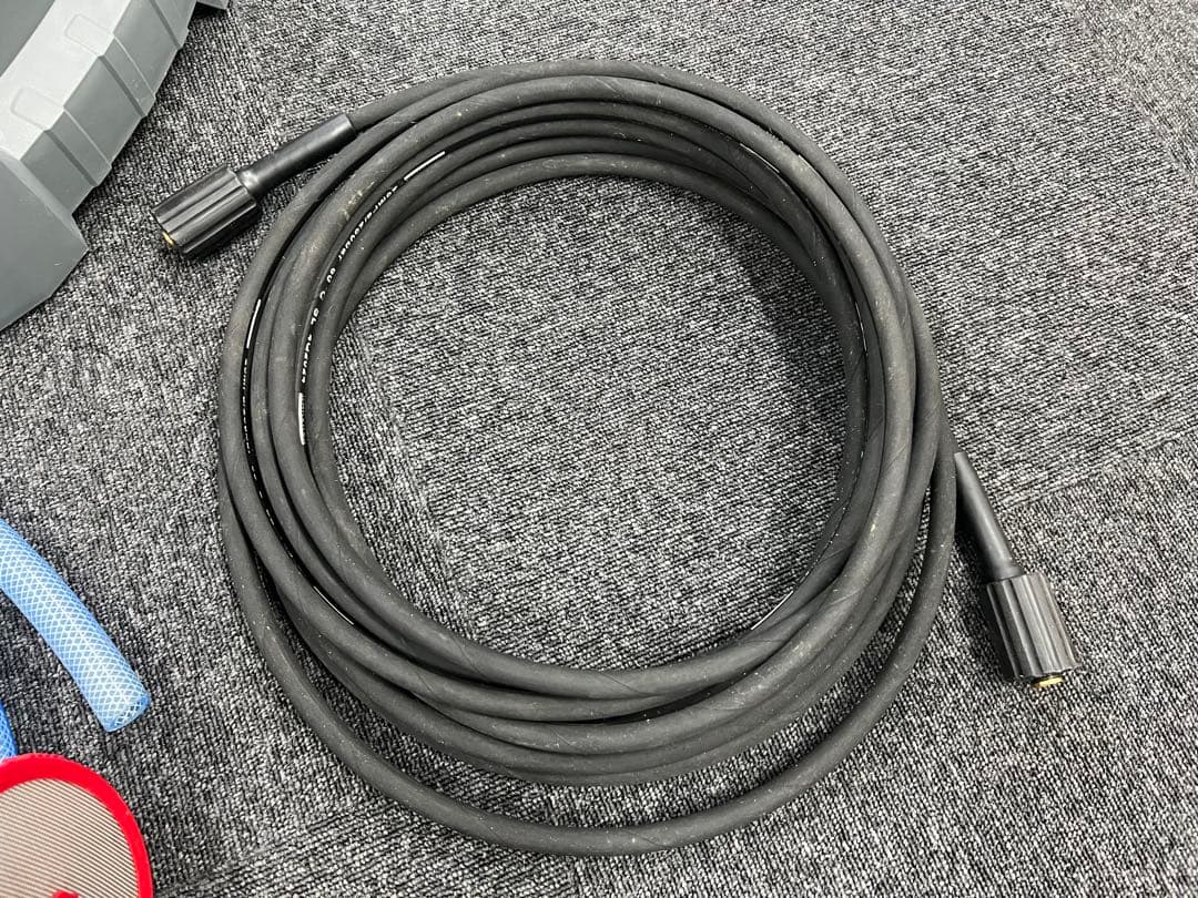 ★美品★ケルヒャー高圧洗浄機HD 4/8 Classic備品付き。手渡し希望