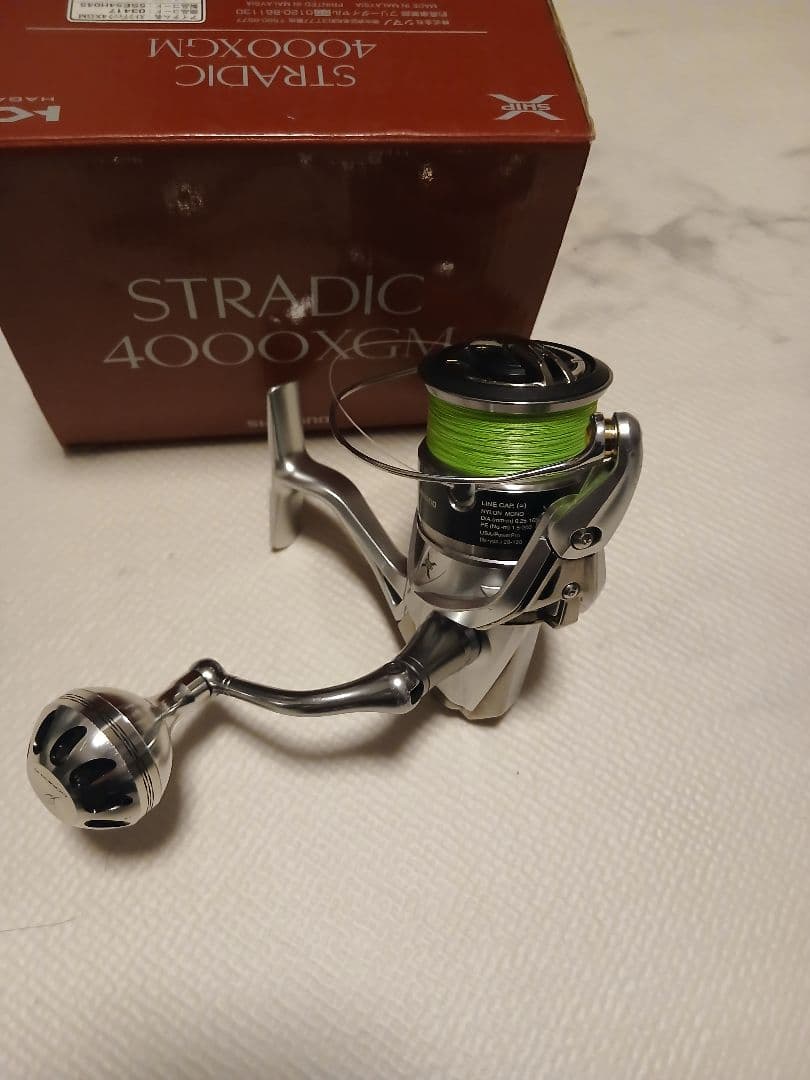 SHIMANO STRADIC 4000XGM スピニングリール