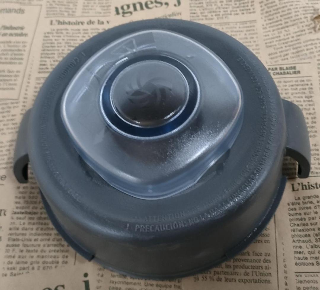 【美品】Vitamix E310 ブラック 動作点検・除菌済