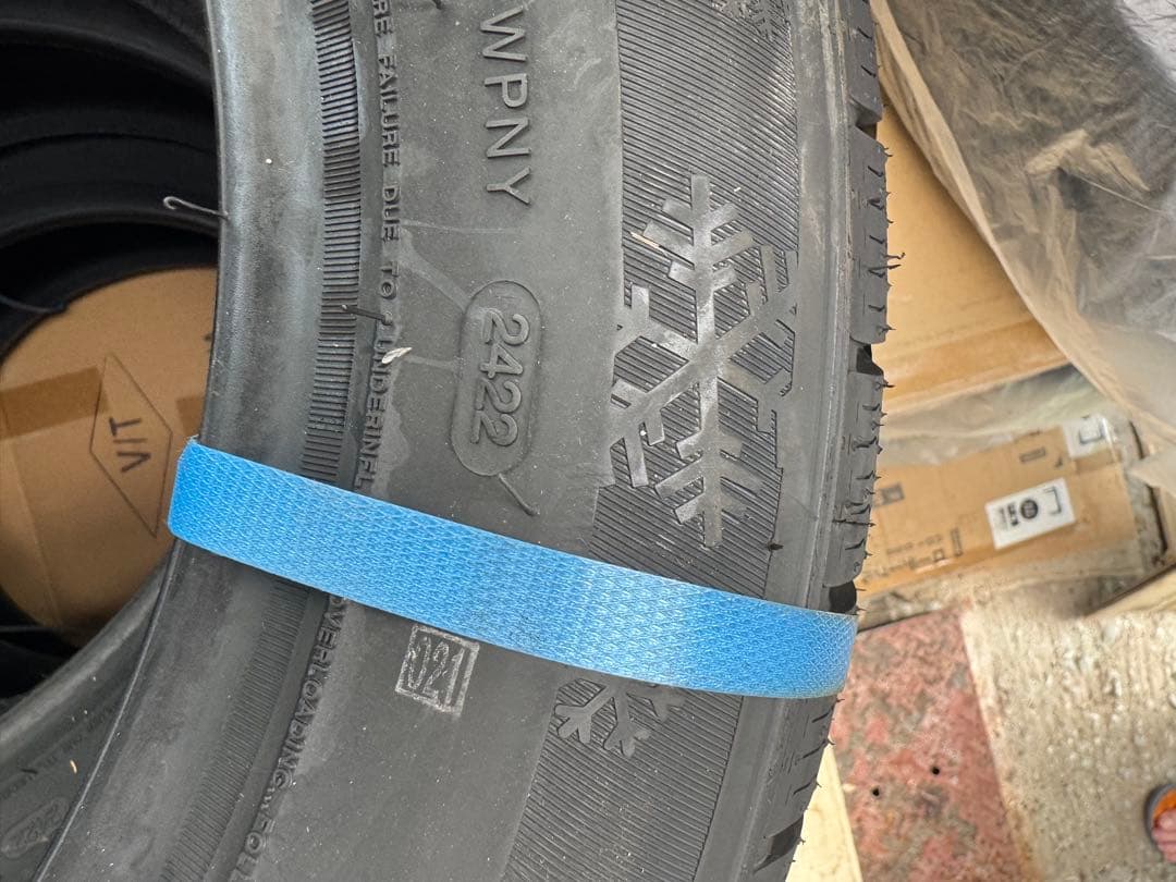 新品❗️DAVANTI WINTOURA+ 225/55R17 101V XL