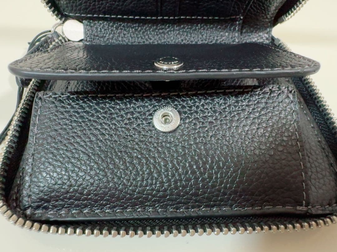 【新品・正規品】ディズニーコラボ商品 2つ折り財布