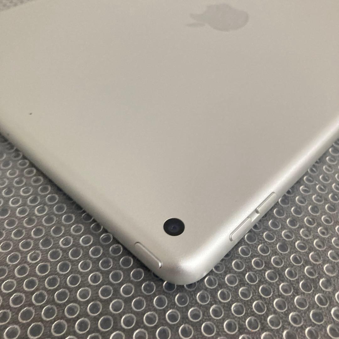1048【早い者勝ち】電池良好☆iPad7 第7世代 32GB WIFIモデル☆