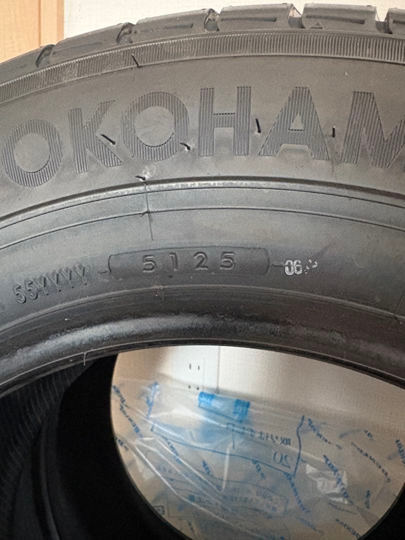 YOKOHAMA 195/80R15 タイヤ 2025年製　新車添付(7キロ走行