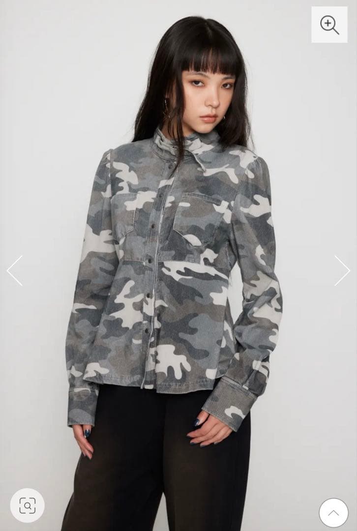LAGUAGEM PEPLUM CAMO トップス　迷彩柄　ミリタリージャケット