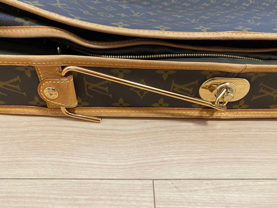 LOUIS VUITTON ポルタブルキャビン　ガーメントケース