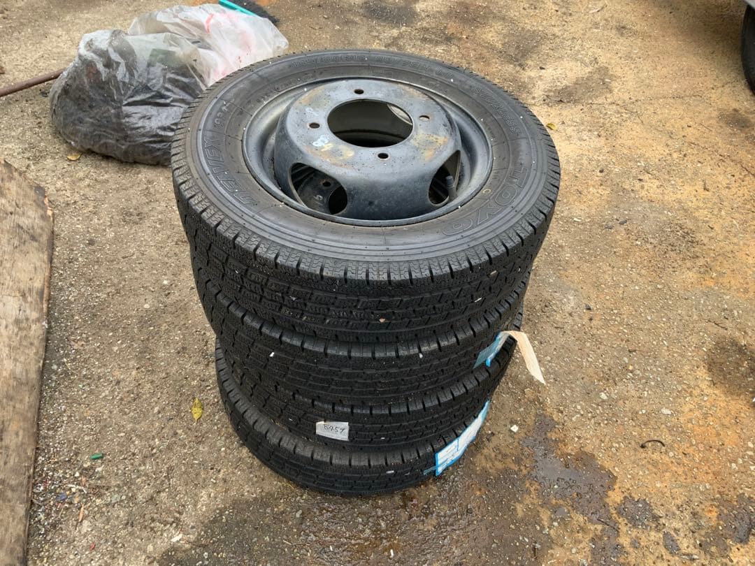 別途送料1500 ボンゴ　スチールホイール　タイヤ　145/80r12