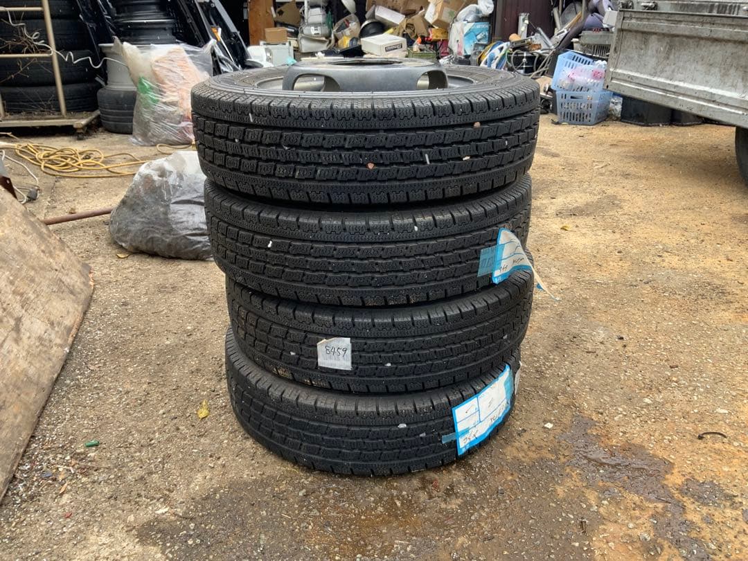 別途送料1500 ボンゴ　スチールホイール　タイヤ　145/80r12