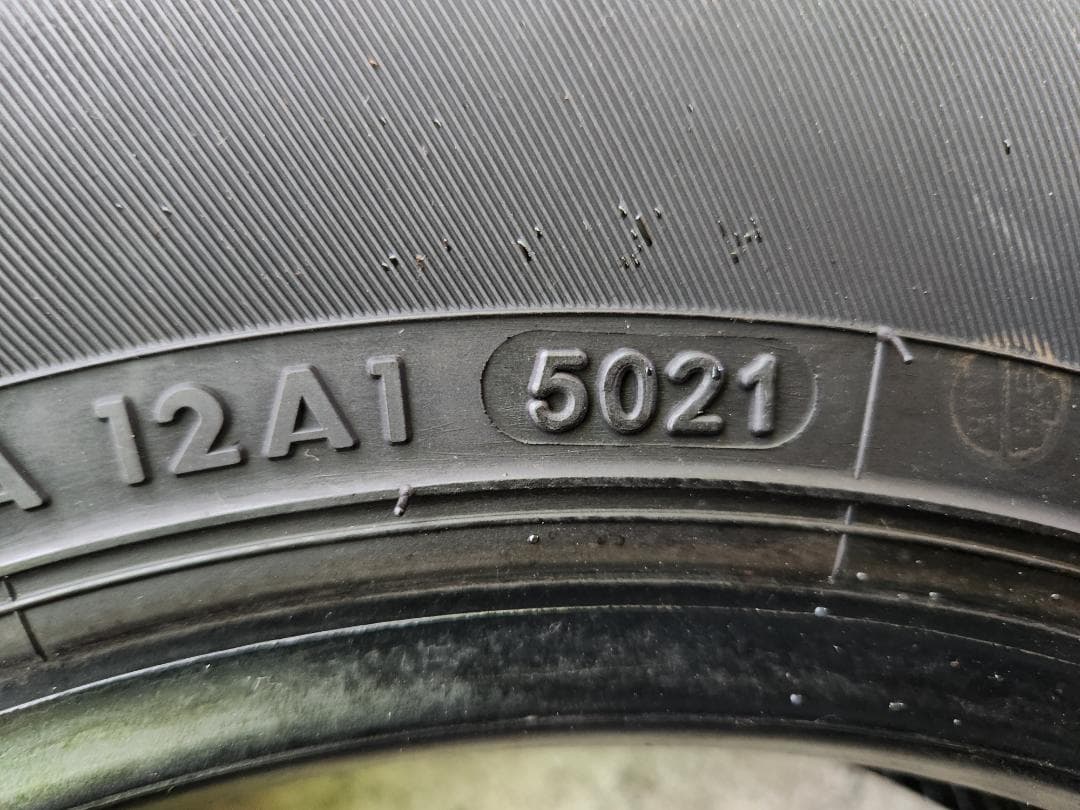 送料込☆2021年製 ヨコハマ タイヤ 145/80R12 LT ☆2本