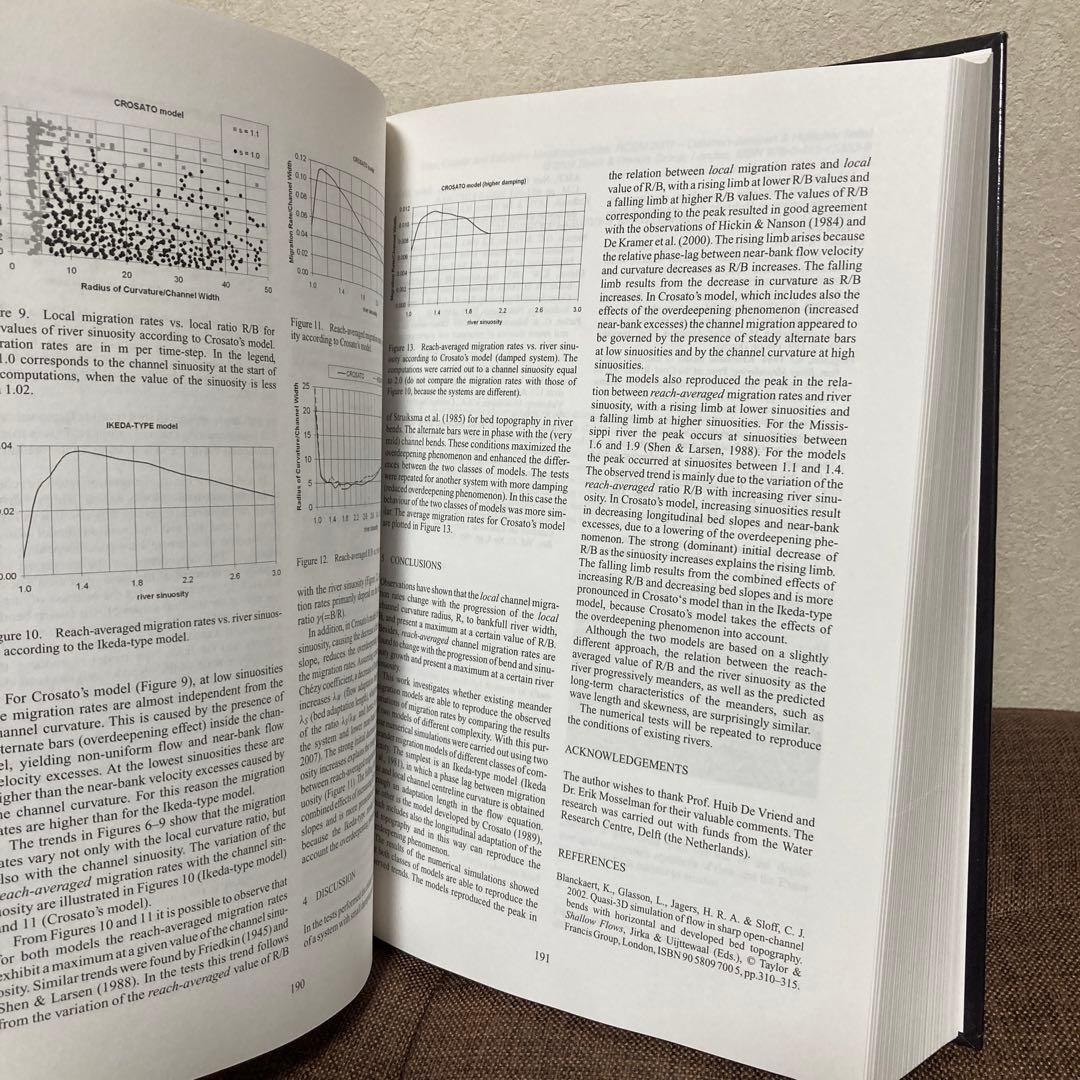 洋書  Coastal & Estuarine Morphodynamics