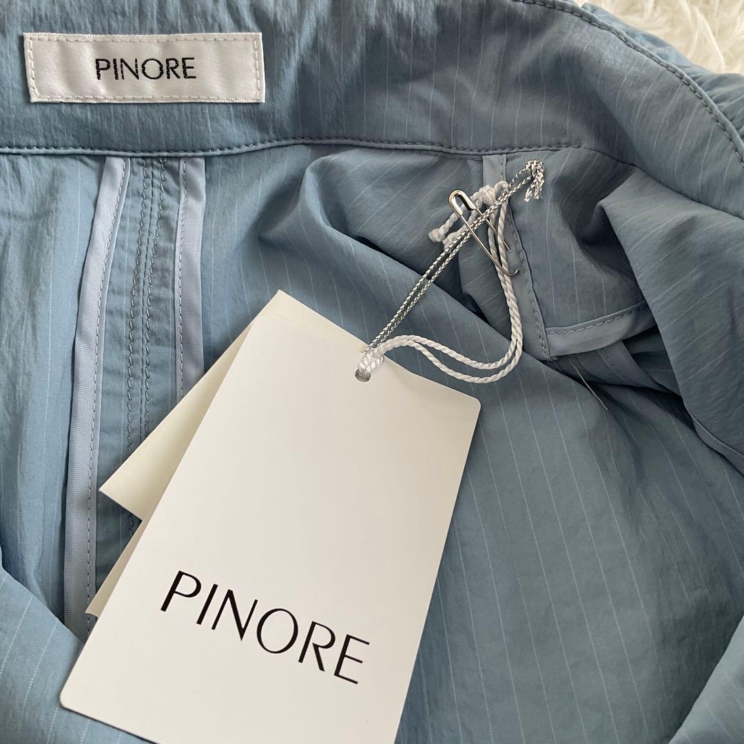 未使用☆PINORE ピノーレ☆ナイロンコート ストライプ柄 40サイズ