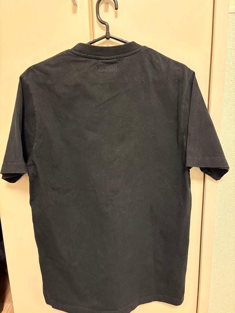 VETEMENTS Tシャツ