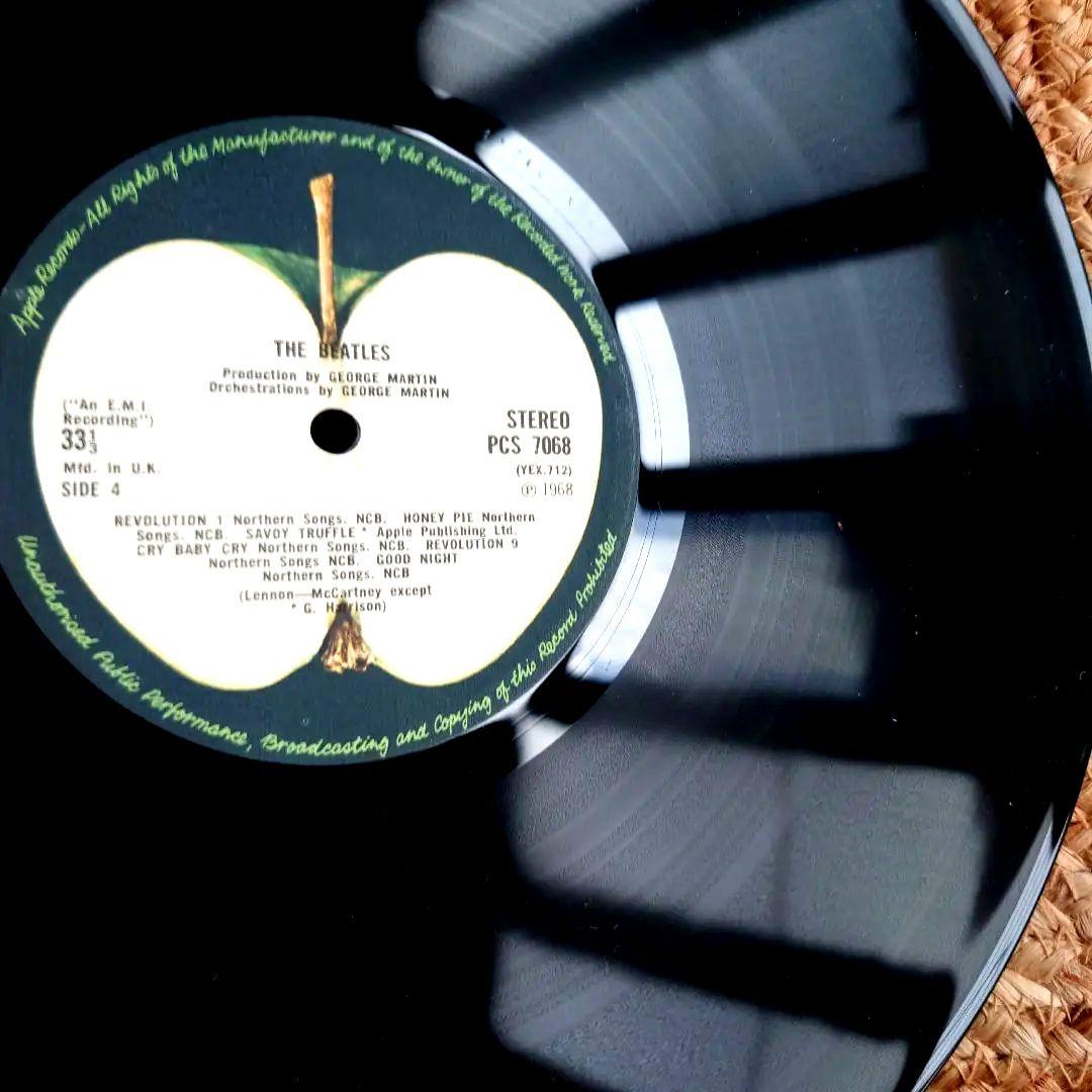 超レアUK盤The Beatles ホワイトアルバム