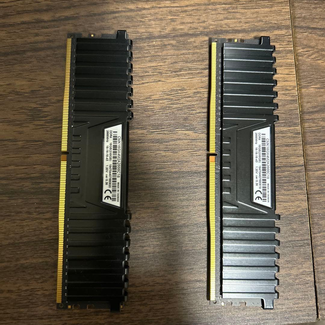 h*u様 Corsair Vengeance DDR4 メモリ 2枚セット