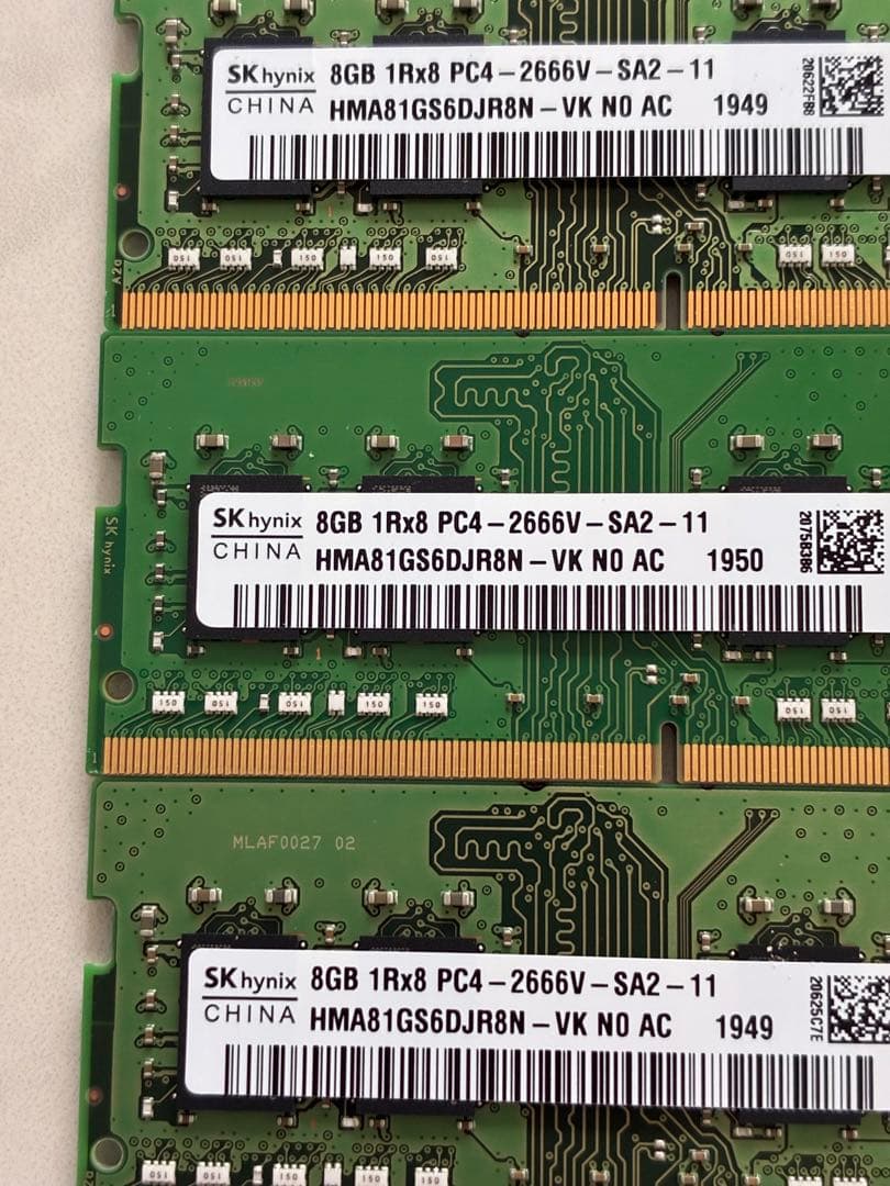 SK hynix 8GB メモリ PC4-2666V-SA2-11★合計24GB