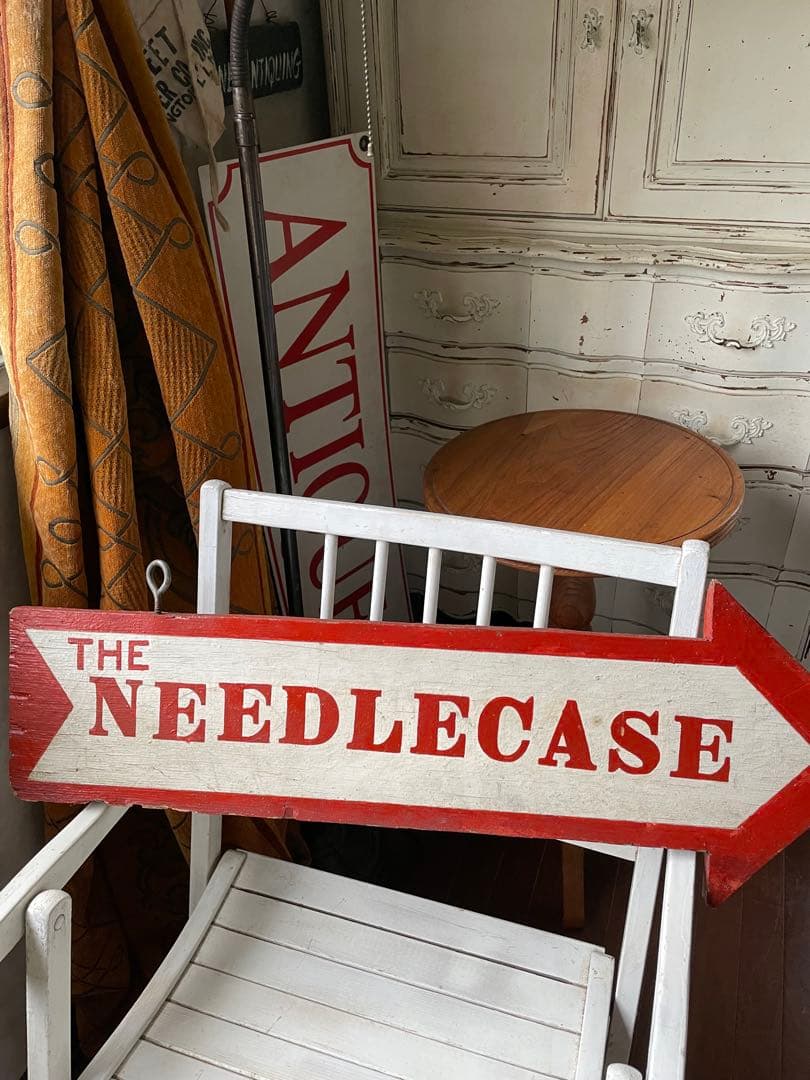 アンティーク　木製　サイン　プレート　看板　NEEDLECASE アメリカ　レア